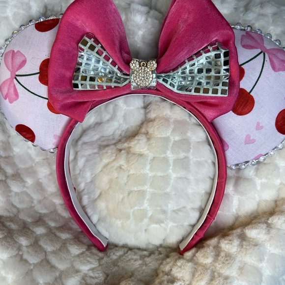 Accessories - Pink and Silver Minnie Mouse Hair Accessories